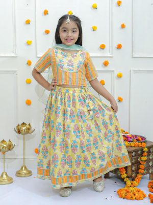Kamee Girls Floral Printed Gotta Patti Cotton Lehenga & Choli With Dupatta-Yellow