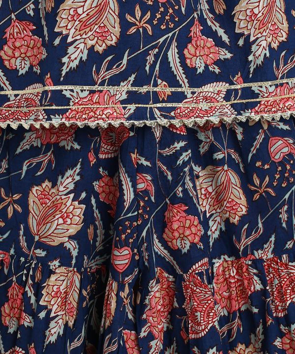 Ka-mee Girls Floral Printed Panelled Gotta Patti Pure Cotton Kurta Set - Image 2