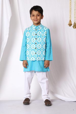Kamee Floral Printed Pure Cotton Kurta with Pyjama & Jacket-Green