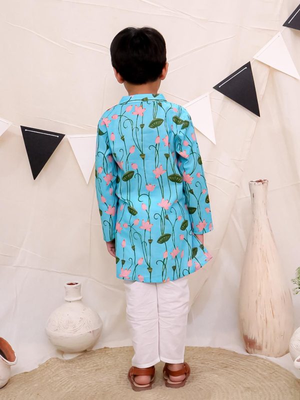 Kamee Motifs Printed Regular Pure Cotton Straight Kurta with Pyjamas-Blue - Image 3