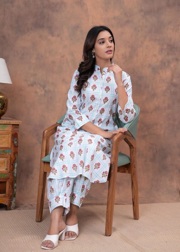 Kamee Women Pure Cotton White Floral Co-Ord Set for Casual Wear - Image 3