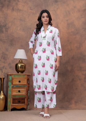 Ka-mee Printed V-Neck Pure Cotton Co-ord Set